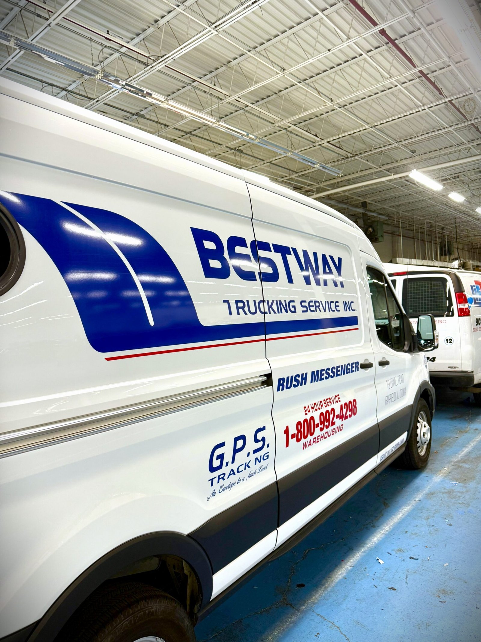 Commercial vehicle lease turn-in and auction prep services