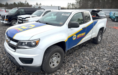 Fleet de-identification and decal stripping service unit